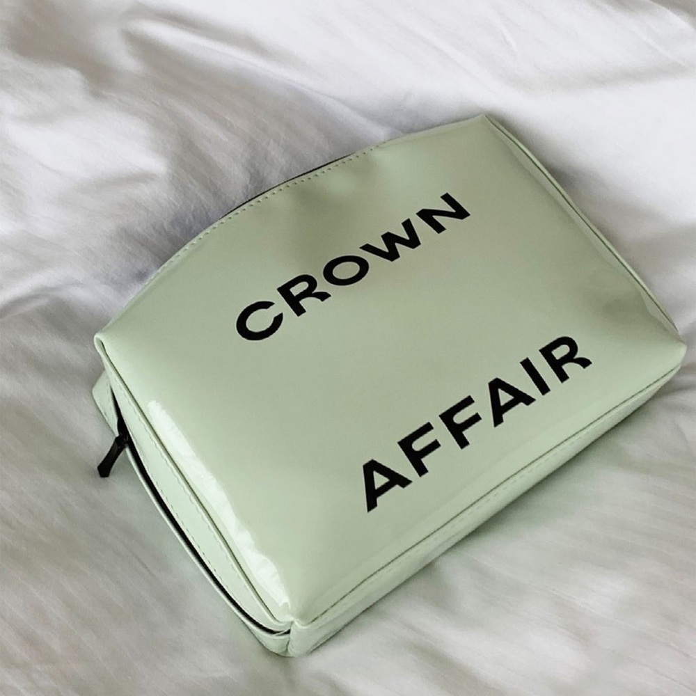 CROWN AFFAIR Toiletry Bag NEW